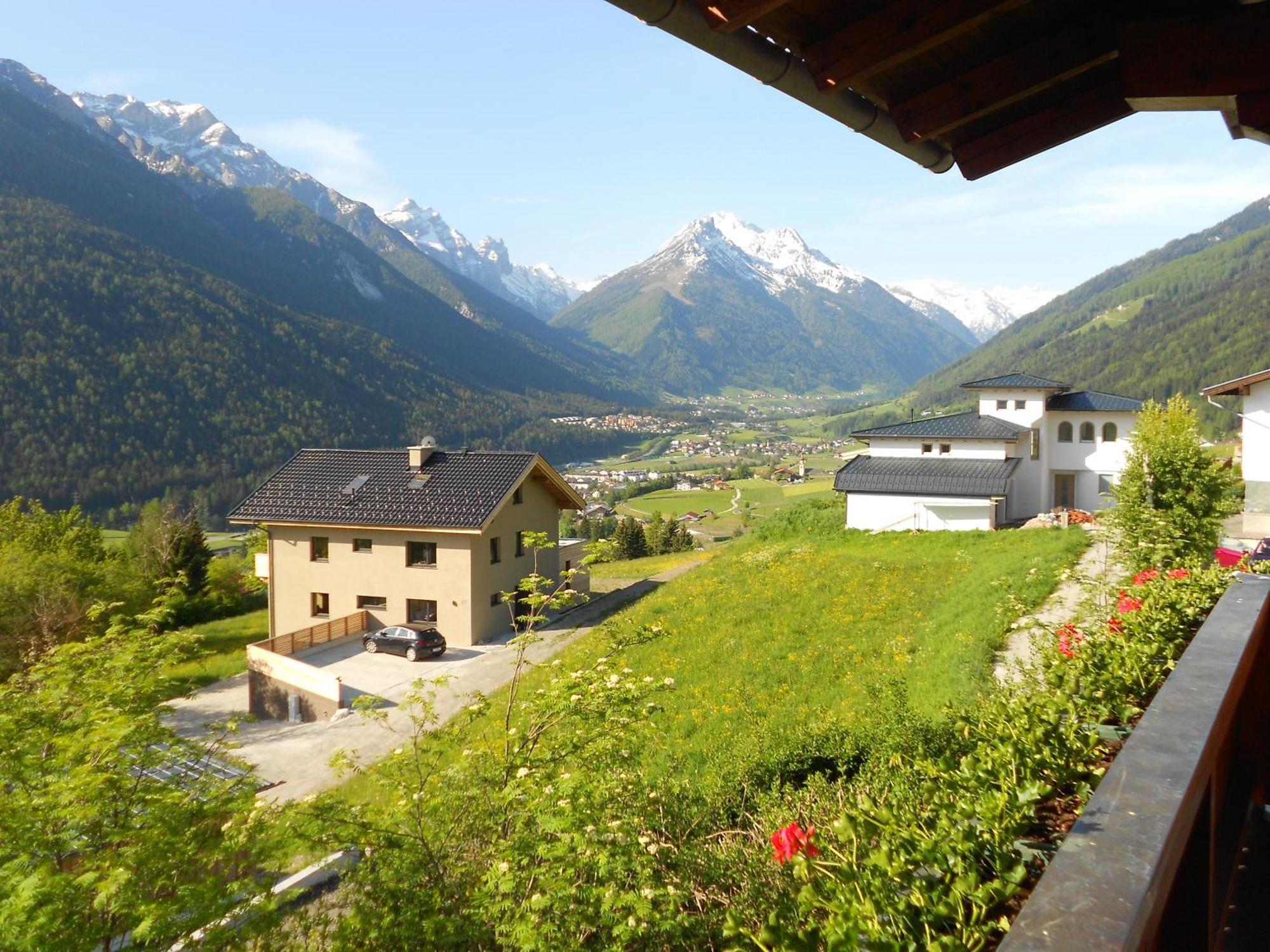 Apartamento Haus Leitgeb Telfes im Stubai Exterior foto